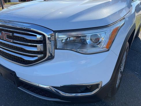 Used 2018 GMC Acadia SLE w/ Driver Alert Package I image 11