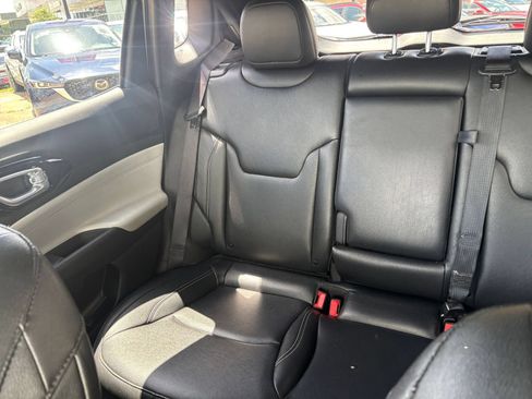 Used 2025 Jeep Compass Limited AWD/4WD image 40