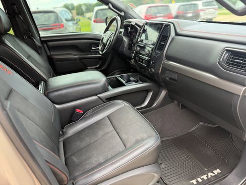 Used 2021 Nissan Titan PRO-4X w/ Pro-4x Utility Package image 19