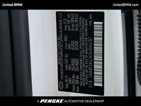 Used 2025 Hyundai Santa Fe Limited FWD image 16