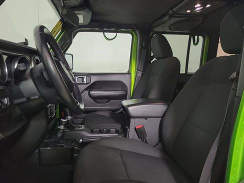 Used 2019 Jeep Wrangler Unlimited Sport S AWD/4WD image 14