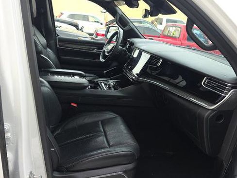 Used 2022 Jeep Wagoneer Series III w/ Convenience Group I image 7