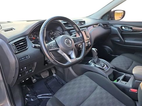 Used 2022 Nissan Rogue Sport SV FWD image 13