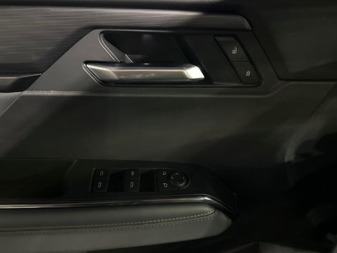 New 2026 GMC Acadia AT4 image 9