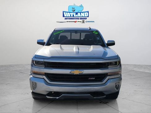 Used 2018 Chevrolet Silverado 1500 LT w/ All Star Edition image 8