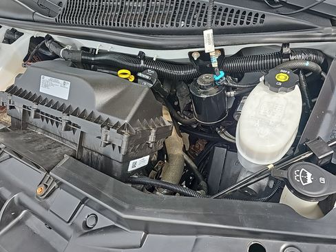 Used 2019 Chevrolet Express 2500 RWD image 18