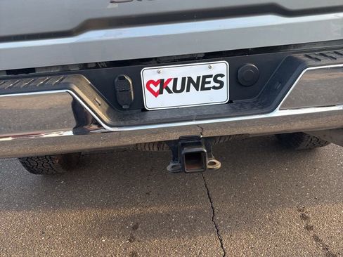 Used 2025 GMC Sierra 2500 SLT w/ SLT Convenience Package image 21