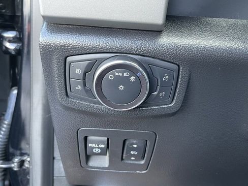 Used 2018 Ford F150 Lariat image 23