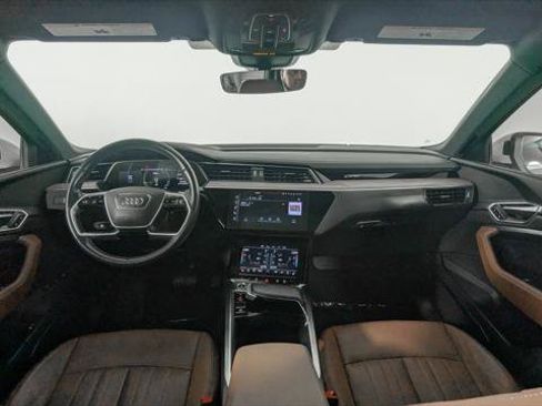 Used 2024 Audi Q8 e-tron Premium Plus w/ Premium Plus Package AWD/4WD image 26