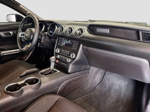 Used 2019 Ford Mustang Coupe RWD image 27