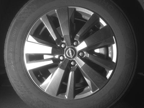 Used 2025 Nissan Pathfinder SV image 13