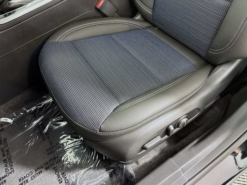 New 2026 Buick Envista Sport Touring w/ Convenience I Package FWD image 18