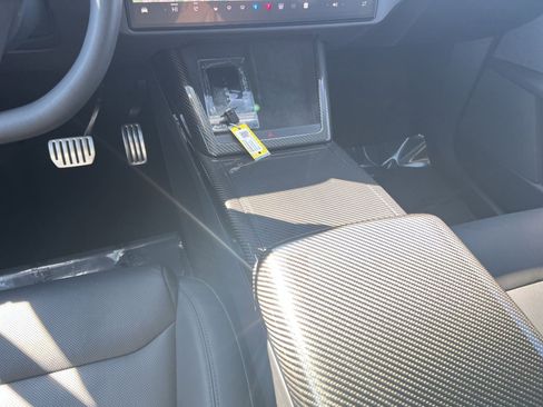 Used 2024 Tesla Model X Base image 23