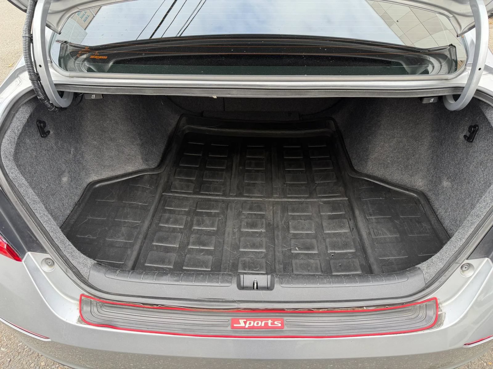 Used 2019 Honda Accord Hybrid image 14