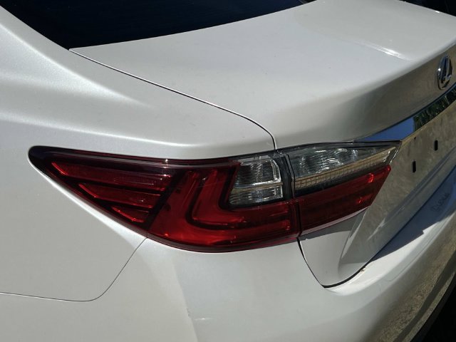 Used 2017 Lexus ES 350 w/ Accessory Package 2 FWD image 9