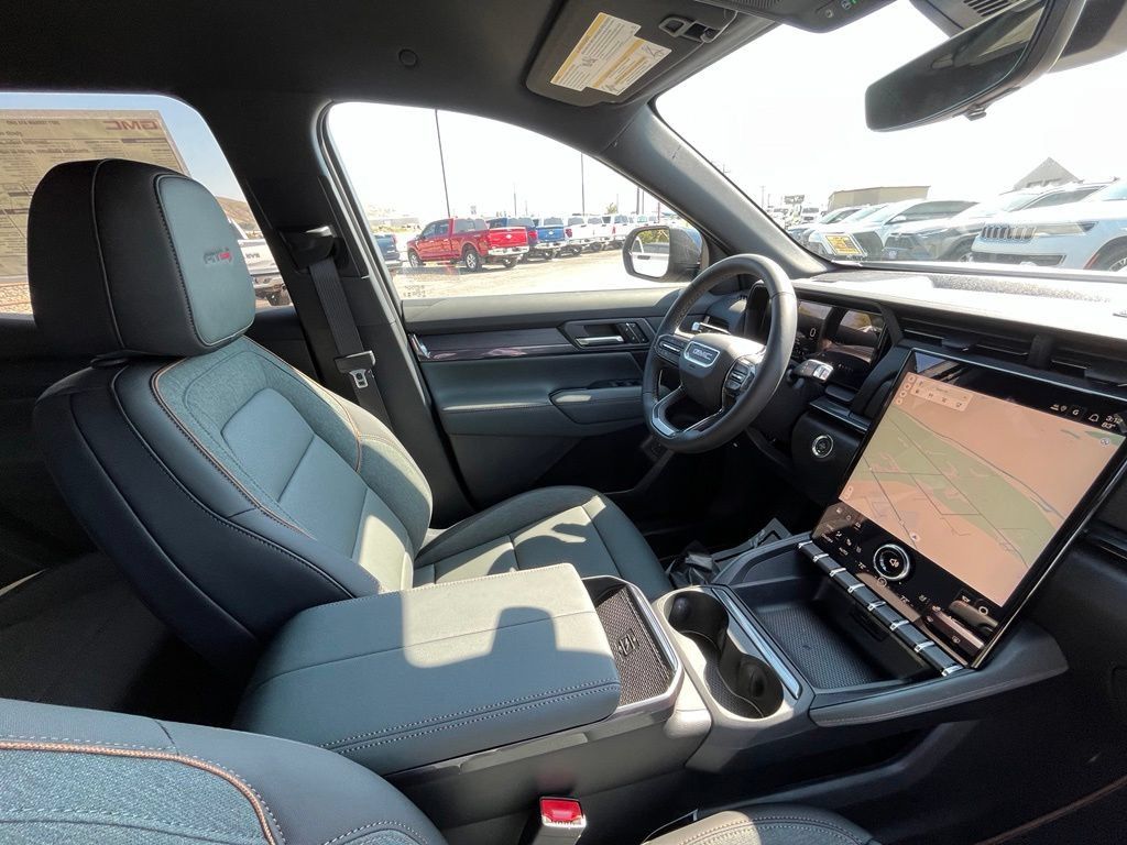 New 2027 GMC Terrain AT4 w/ Convenience Package III AWD/4WD image 21