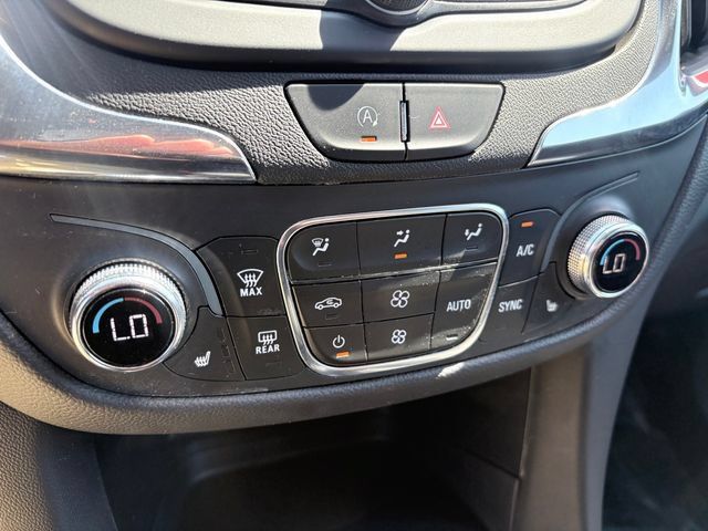 Used 2023 Chevrolet Equinox LT FWD image 18