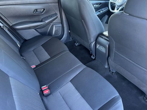 Used 2024 Nissan Sentra SV FWD image 29