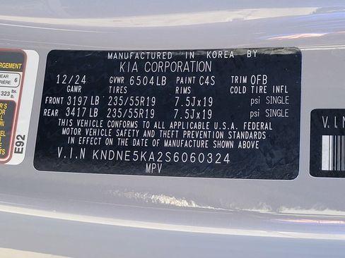 Used 2025 Kia Carnival SX image 18