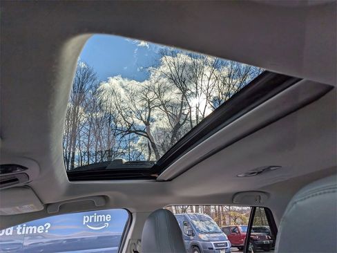 Used 2020 Subaru Outback Premium image 20