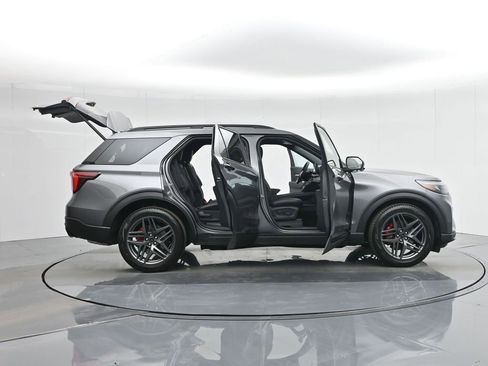 New 2025 Ford Explorer ST w/ Sun And Sound Package image 4