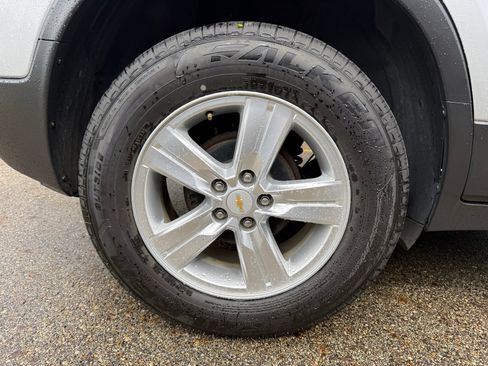 Used 2018 Chevrolet Trax LT w/ LT Convenience Package FWD image 7