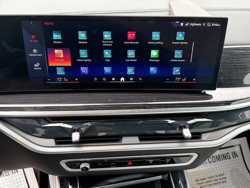 Used 2025 BMW X5 xDrive40i w/ M Sport Package image 30