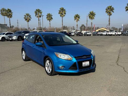 Used 2012 Ford Focus SE image 3