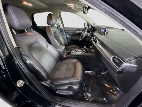 Used 2020 MAZDA CX-5 Touring FWD image 29