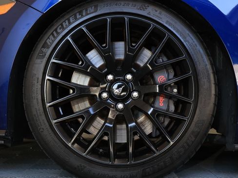 Used 2019 Ford Mustang GT Premium RWD image 10
