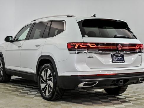 Certified 2025 Volkswagen Atlas SEL image 5
