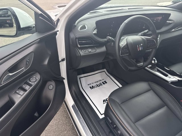 Used 2026 Buick Envista Avenir FWD image 13