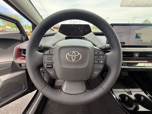 New 2026 Toyota Prius Plug-In Hybrid FWD image 6