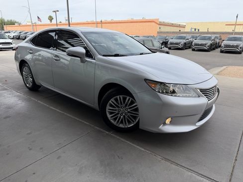 Used 2015 Lexus ES 350 w/ Premium Package FWD image 6