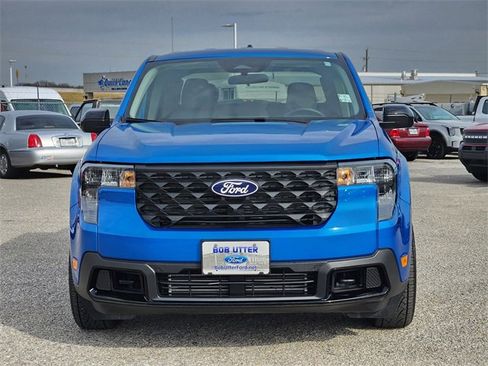 Used 2025 Ford Maverick XLT w/ XLT Luxury Package image 2