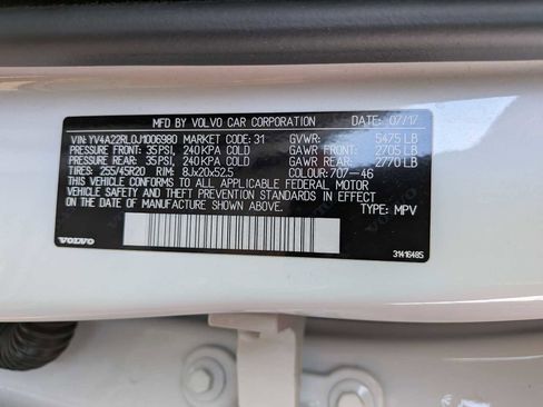 Used 2018 Volvo XC60 T6 Inscription w/ Luxury Seat Package image 36