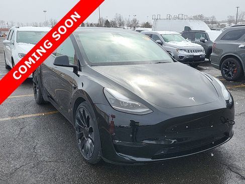 Used 2022 Tesla Model Y Performance image 3