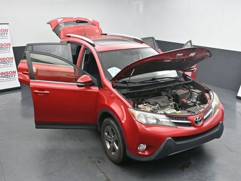 Used 2015 Toyota RAV4 XLE image 25