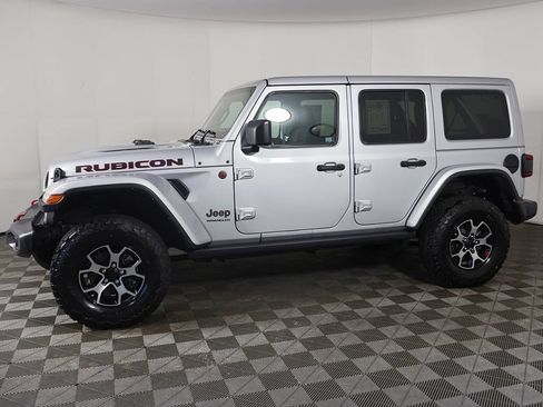 Used 2023 Jeep Wrangler Unlimited Rubicon w/ Dual Top Group AWD/4WD image 15