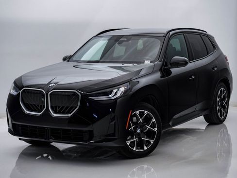 Used 2025 BMW X3 xDrive30i w/ Premium Package image 3