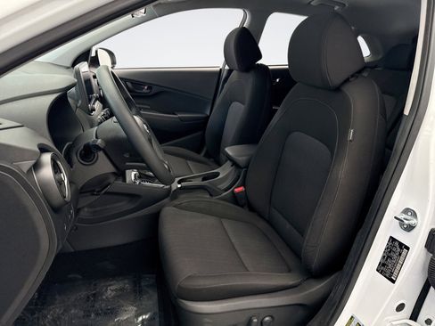 Used 2023 Hyundai Kona SEL image 11