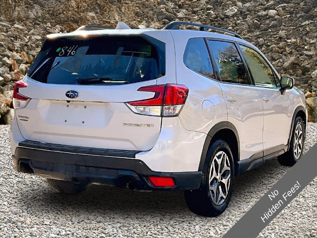 Used 2020 Subaru Forester Premium AWD/4WD image 2