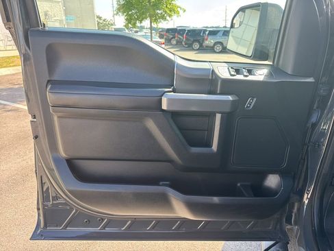 Used 2017 Ford F150 XLT w/ Equipment Group 302A Luxury AWD/4WD image 10