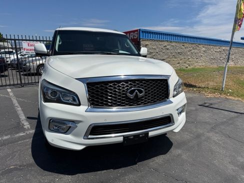 Used 2015 INFINITI QX80 2WD w/ 22" Wheel Package image 3