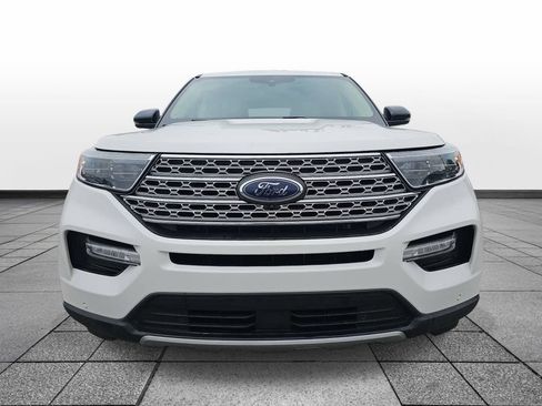 Used 2022 Ford Explorer Limited w/ Equipment Group 301A AWD/4WD image 8
