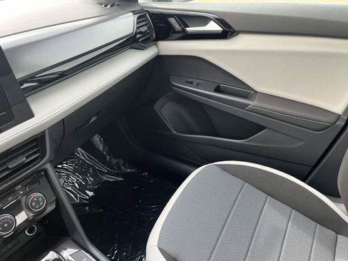 New 2026 Volkswagen Taos S image 25