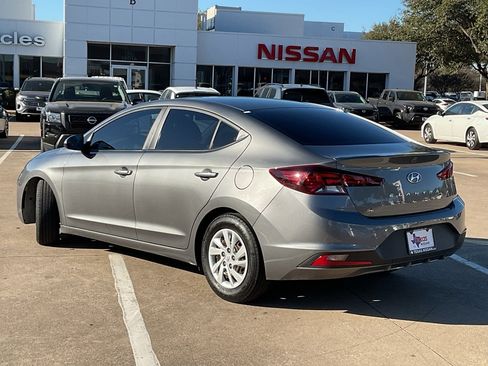 Used 2020 Hyundai Elantra SE w/ Cargo Package (C1) image 7