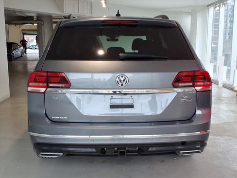 Used 2020 Volkswagen Atlas SE w/ Panoramic Sunroof Package image 5