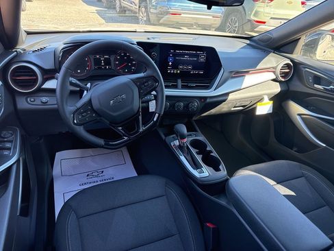 New 2026 Chevrolet Trax RS image 8