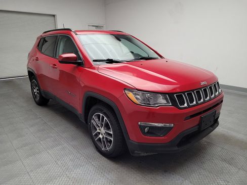 Used 2018 Jeep Compass Latitude w/ Popular Equipment Group FWD image 13